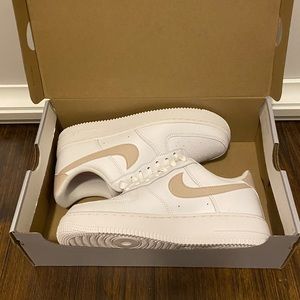 BRAND NEW Women’s Nike Air Force 1 ‘07 satin pink